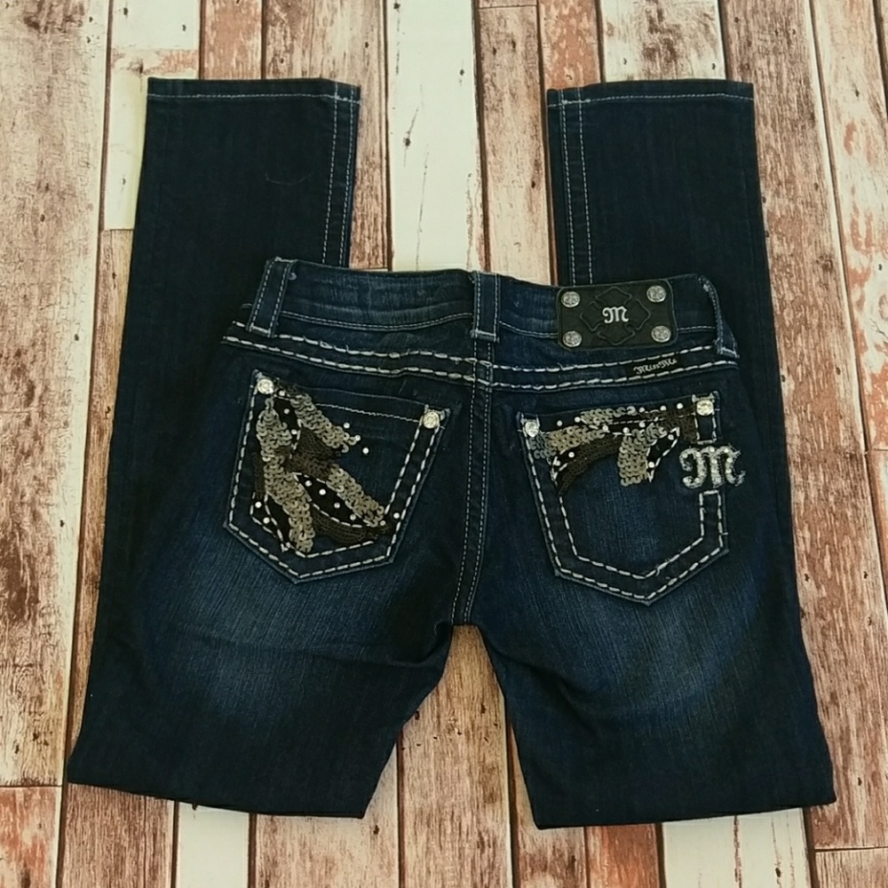 Miss me straight leg